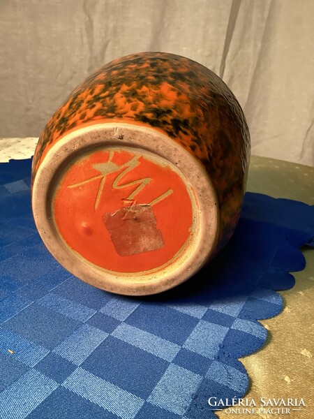 Retro ceramic vase.