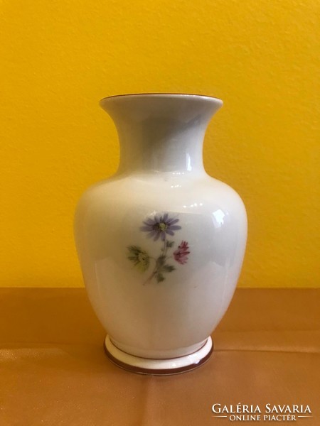 Hollóházi porcelán váza, 15cm