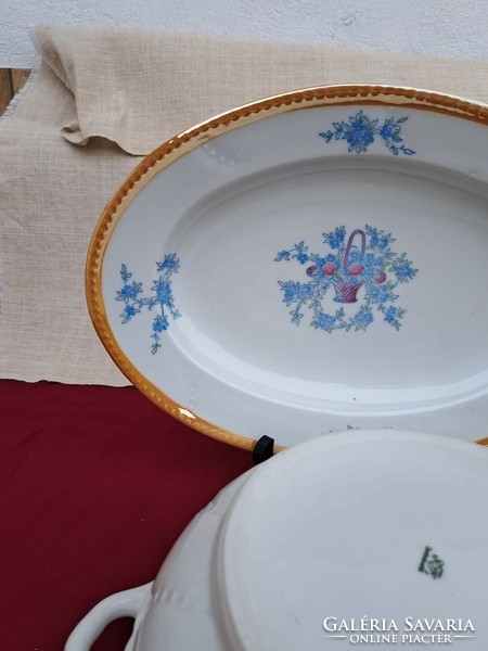 Gyönyörű nefelejcses kosár mintás Epiag Czechoslovakia virágos pogácsástál tál porcelán pecsenyéstál