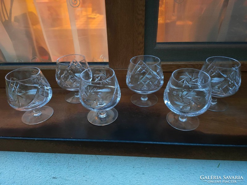 Crystal 6-person cognac glass set