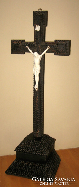 Antique large beautiful tramp art crucifix 60 cm high