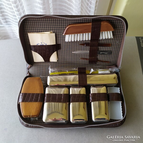 Old men's toiletry bag for sale!