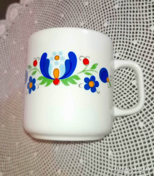 Old mug with a retro color scheme