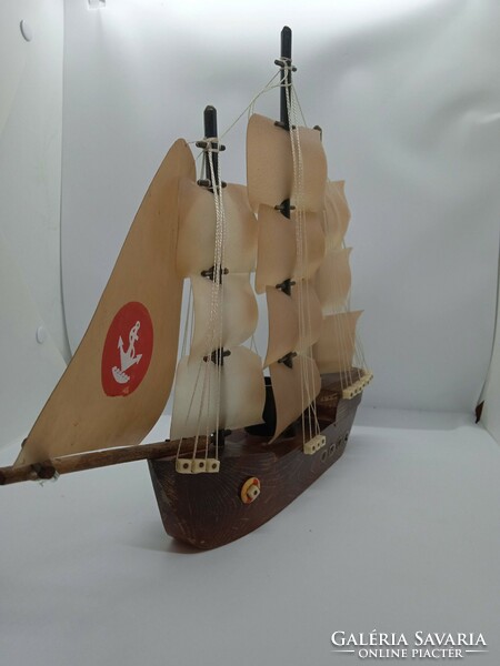 Retro ship model (Russian)