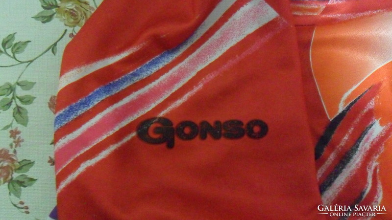 Gonso men's cycling/ sports top with pockets, longer at the back l-40