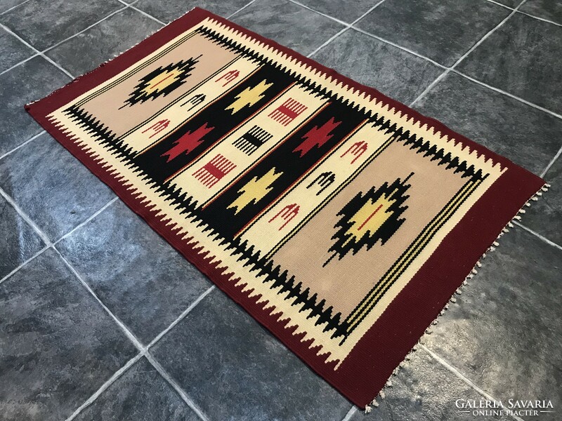 TORONTÁLI kézi szövésű gyapjú szőnyeg, 63 x 114 cm