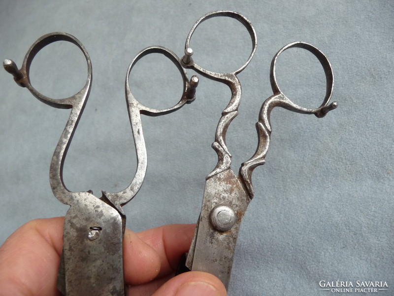 1 Antique 19th century candle knocker scissors wick cutter candle knocker wrought iron