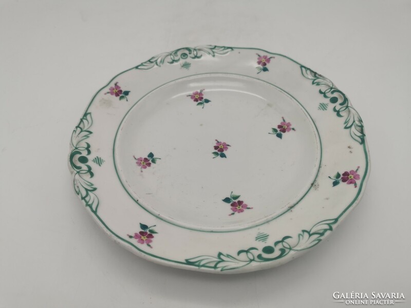 Alt wien plate, relief pattern, hand painted, 25 cm.