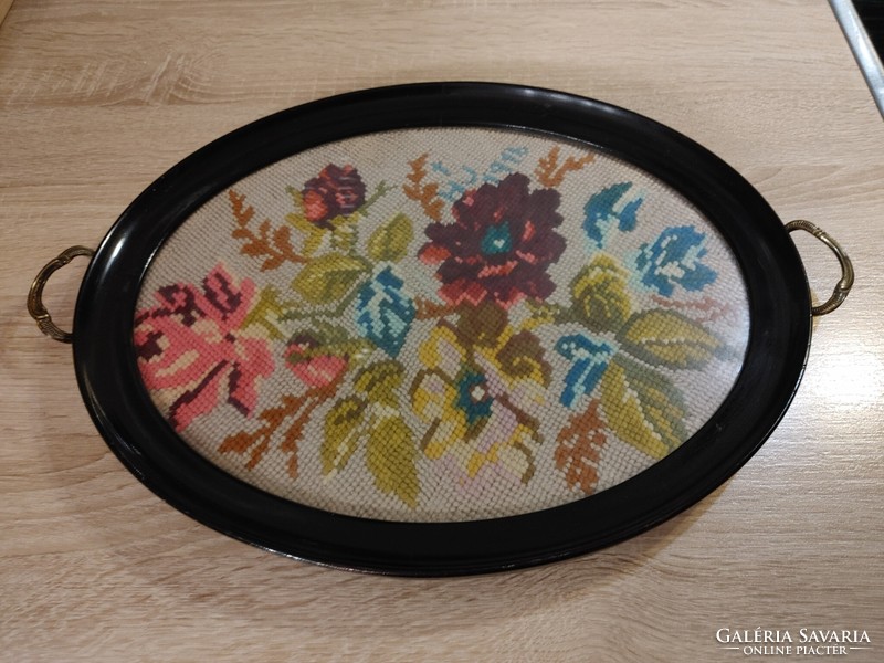 Embroidered tray 2 handles 4 legs retro antique