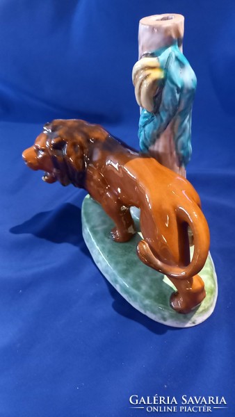 Lion ceramic lamp