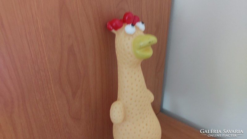 (K) real classic squeaky rubber toy, rubber chicken