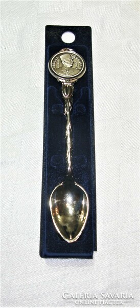 Memorial spoon - with portrait of Charles de Gaulle