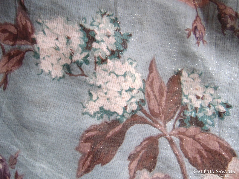 Beautiful hydrangea and rose pattern scarf