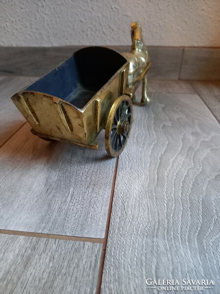 Patinated antique copper statue: horse-drawn chariot (30.8x14x10.5 cm, 2556 grams)