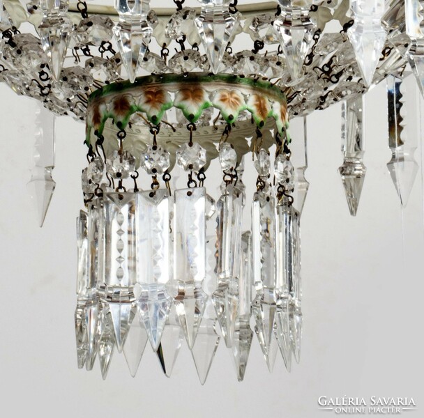 Crystal chandelier in the shape of a flower basket