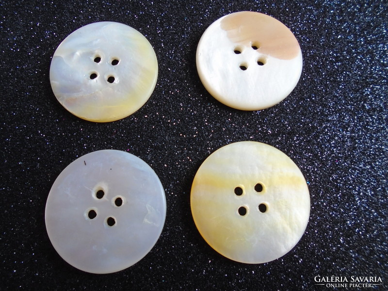 4 Pcs. Big old shell button.