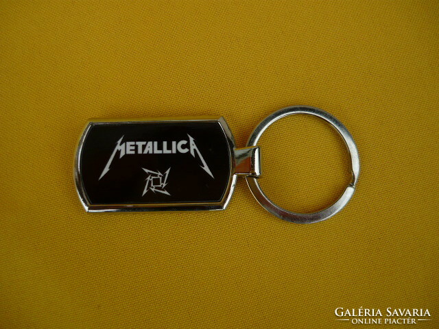 Metallica metal keychain