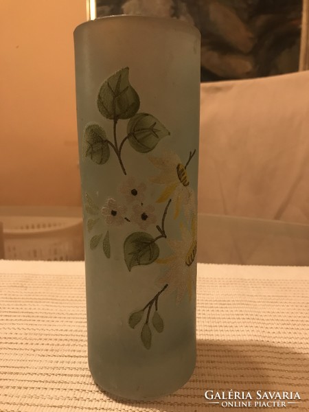 Painted glass vase with a marathon surface
