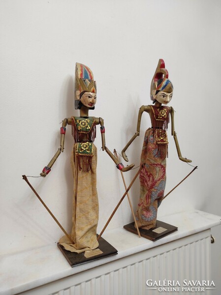 Antik báb Indonézia indonéz Jáva 2 darab tipikus Jakartai batik jelmezes marionett 259 7164