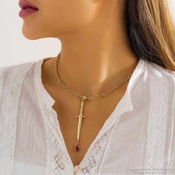 Trendy necklace for 