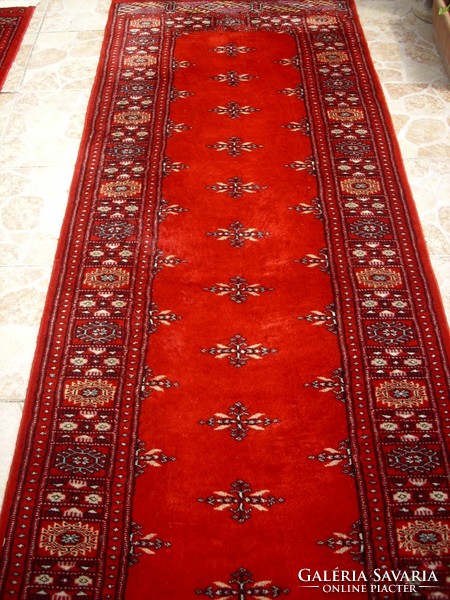Pakistani hand-knotted running Persian carpet 257x82cm