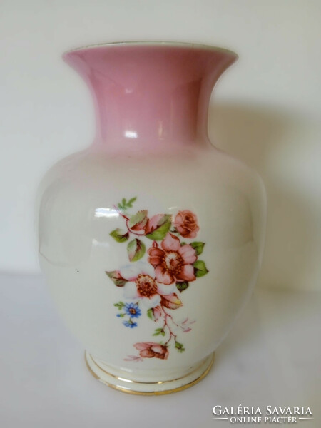 Hollóházi, virágos, aranyozott szélű váza / 1950-es évek/