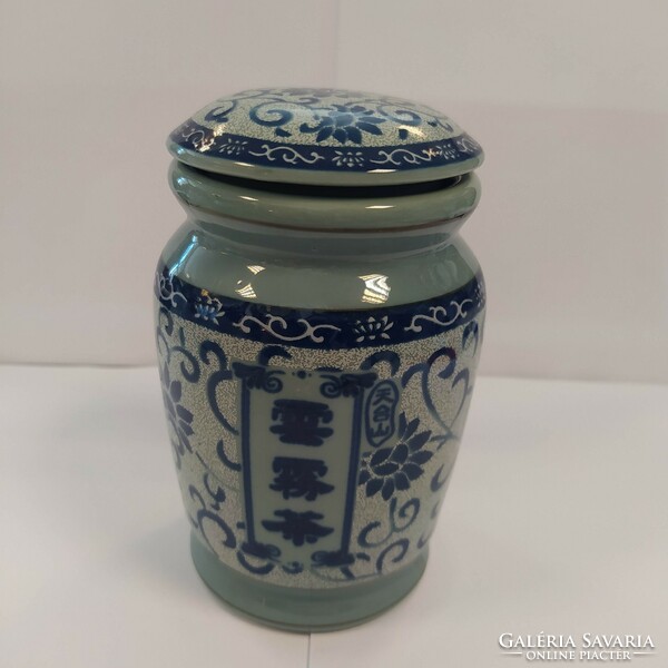 Chinese porcelain container