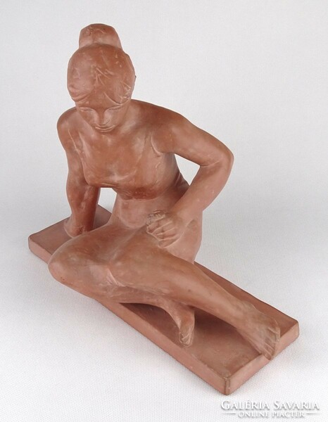 1M832 Jr. Black gauze terracotta seated woman statue 1978