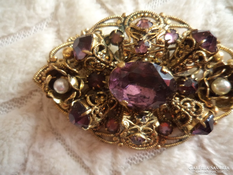 Collectible antique filigree brooch with purple amethyst colored stones, large size