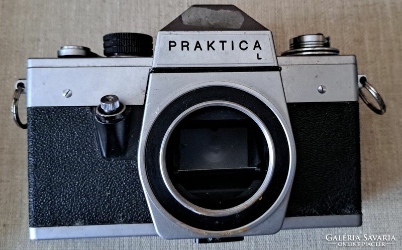 Praktica fényképezőgép alkatrésznek vagy javításra