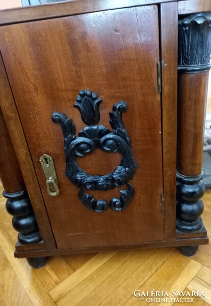 Antique chest of drawers storage cabinet