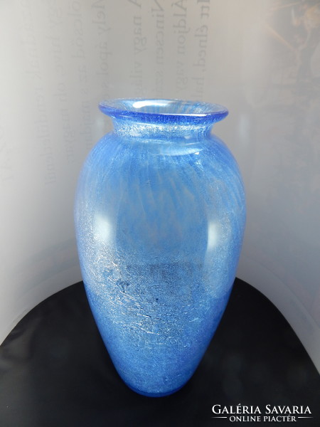Gyönyörű,hibátlan,kobaltkék karcagi - berekfürdői fátyolüveg váza. Nagy méretű 30 cm.