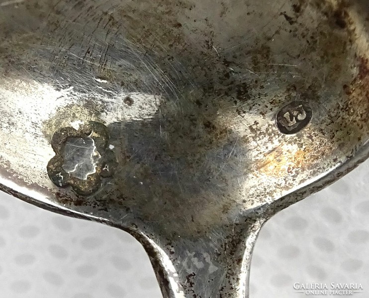 1L972 Régi 800-as finomságú üvegbetétes ezüst kaviáros tálka 81g