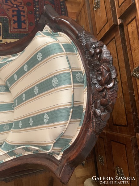 Csíkos 125 éves restaurált bécsi fotel