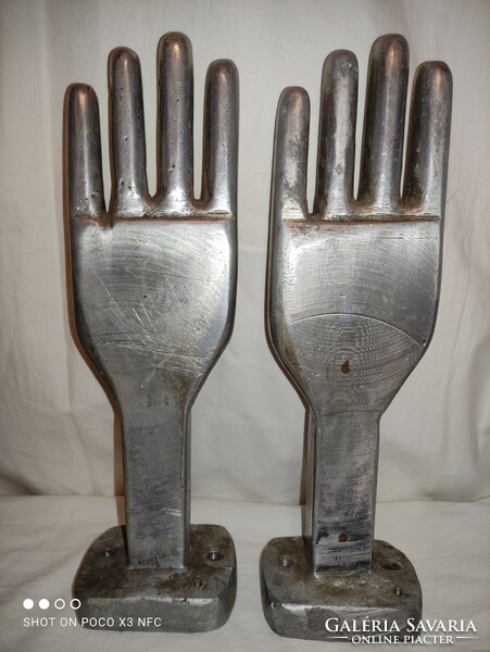 Vintage mid century metal hand industrial loft design sculpture aluminum alloy glove iron shaping piece bar