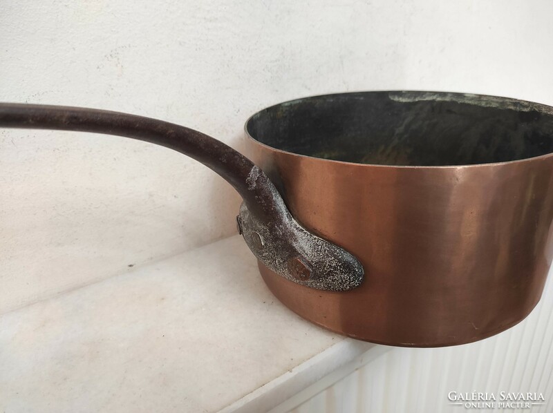 Antique tinned kitchen tool red copper pan with large handle and leg with iron lug 455 7389
