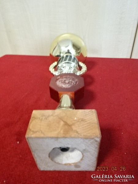 Aranyozott kupa, serleg márvány talpon, magassága 26 cm. Jókai.