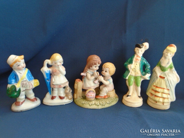 4 fine porcelain figurines and 1 biscuit portrait - only sold together