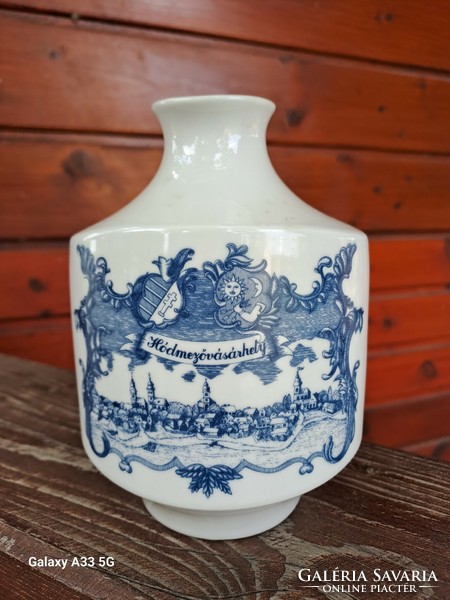 Retro lowland porcelain vase