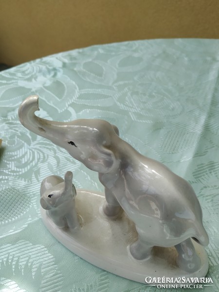 Porcelán elefánt pár eladó!