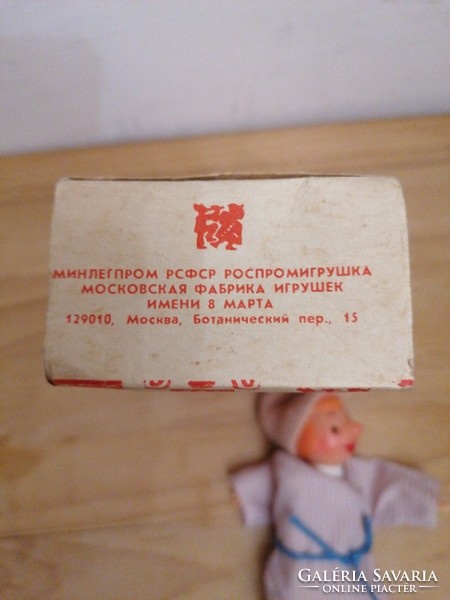 Retro moszkvai játékgyári baba eredeti dobozában
