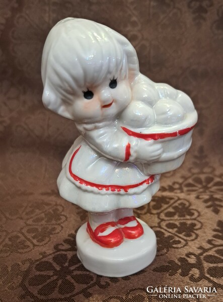 Porcelain girl (m3716)