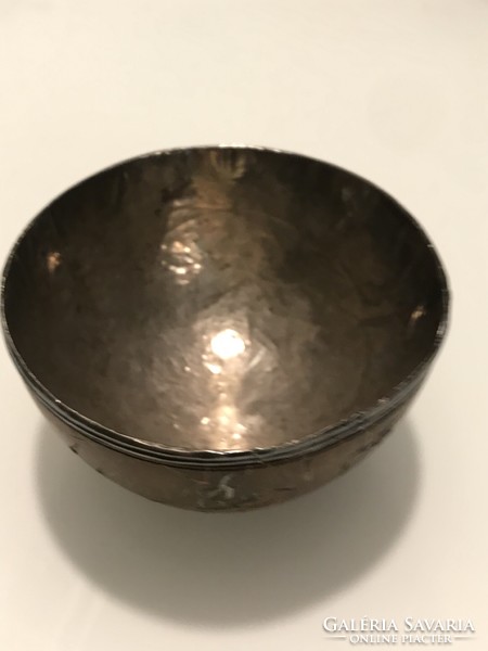 Antique Chinese tea cup carved from coconut shell, lined with silver plate, 9 cm diameter