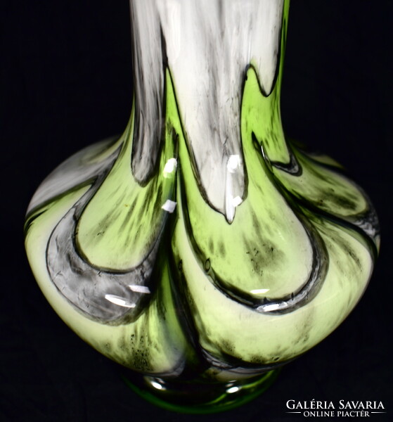 Retró " anyagában " színezett üveg váza