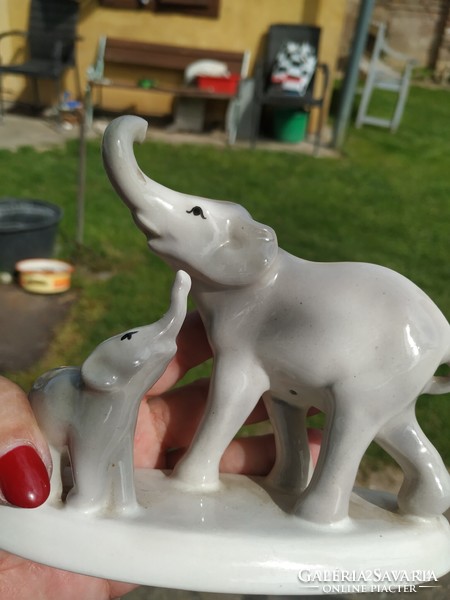 Porcelán elefánt pár eladó!