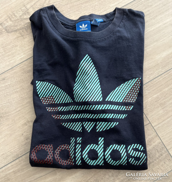 Adidas fiú/férfi póló sötétkék M-es