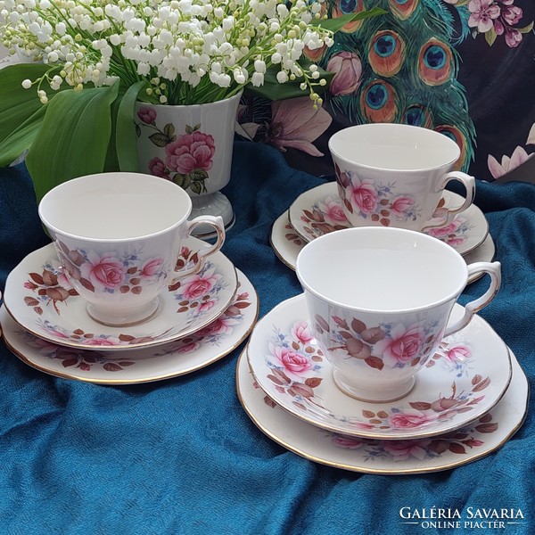 Flowery English breakfast trios