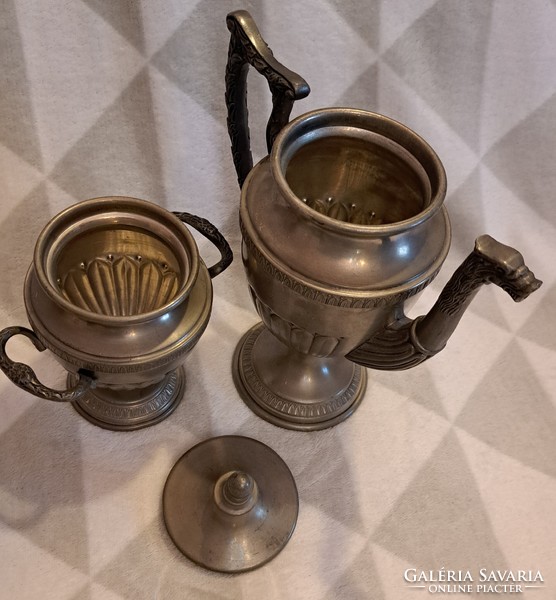 Antique pewter jug and sugar bowl set (l3701)