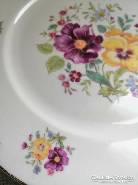 Bavarian plate with pansy pattern