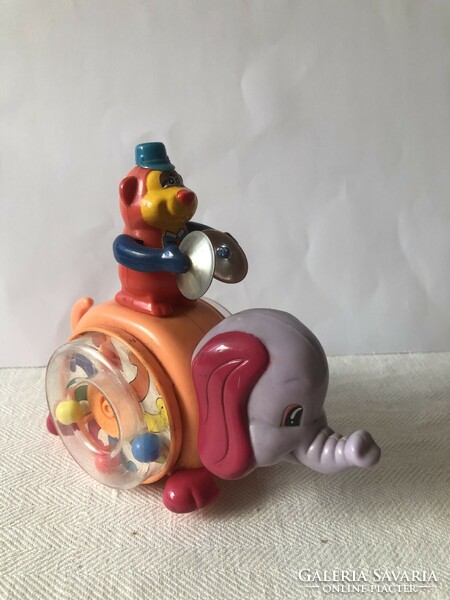 Wind up elephant toy